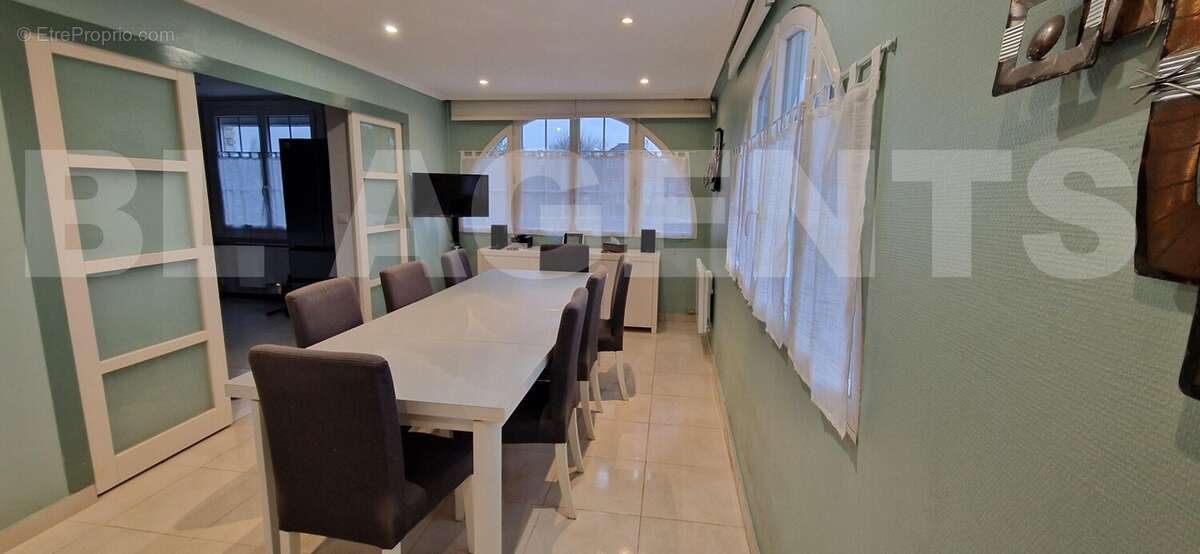 5 - Maison à COURLON-SUR-YONNE