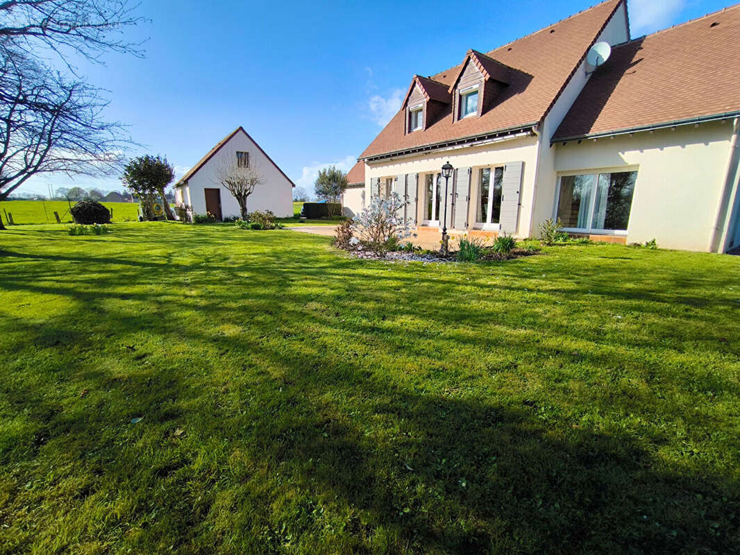 Maison à BEAUMONT-SUR-SARTHE