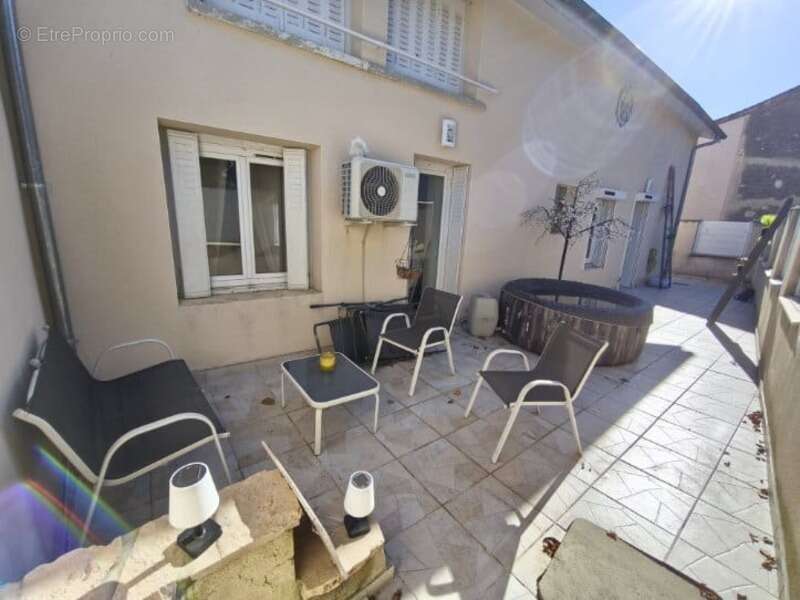 Maison à VAULX-EN-VELIN