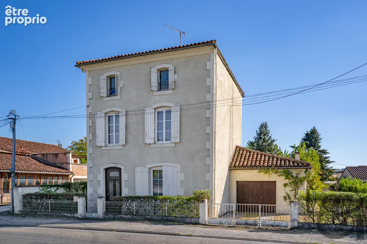 Photo Maison à Sainte-Livrade-Sur-Lot au prix de 159 900€