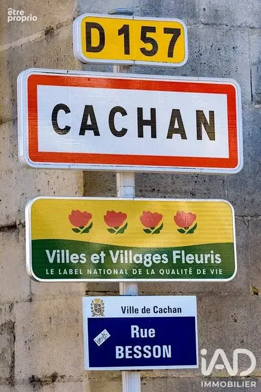Photo 1 - Commerce à CACHAN