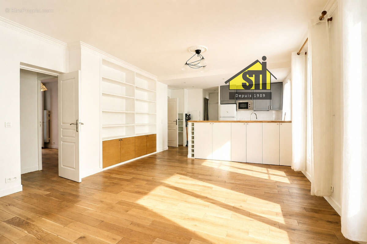 Appartement à PARIS-14E