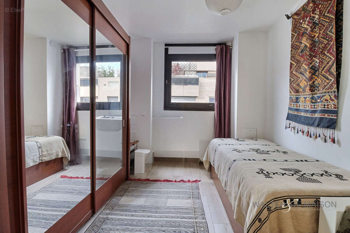 Appartement à PARIS-15E