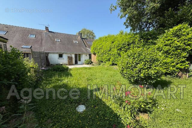 Maison à SAINT-MOLF