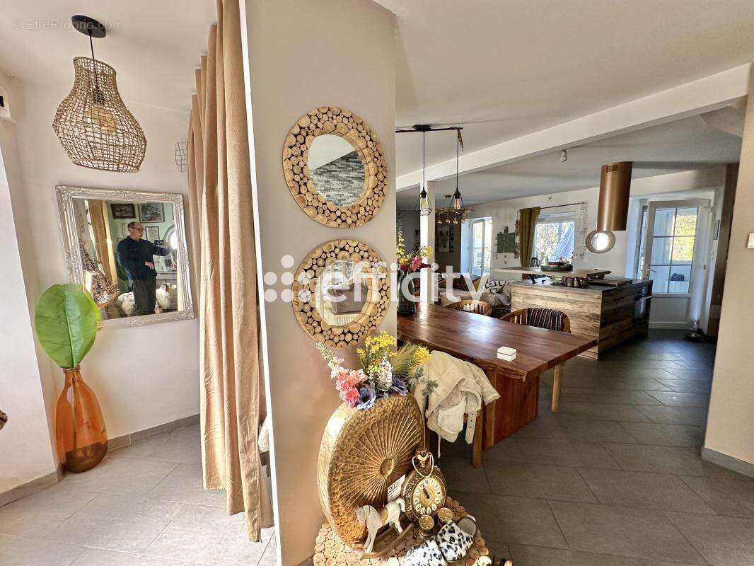 Maison à PONT-SAINT-MARTIN