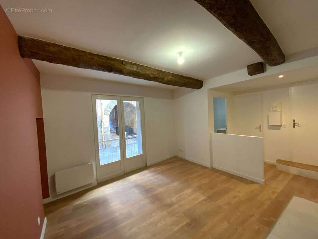 Appartement à CUERS