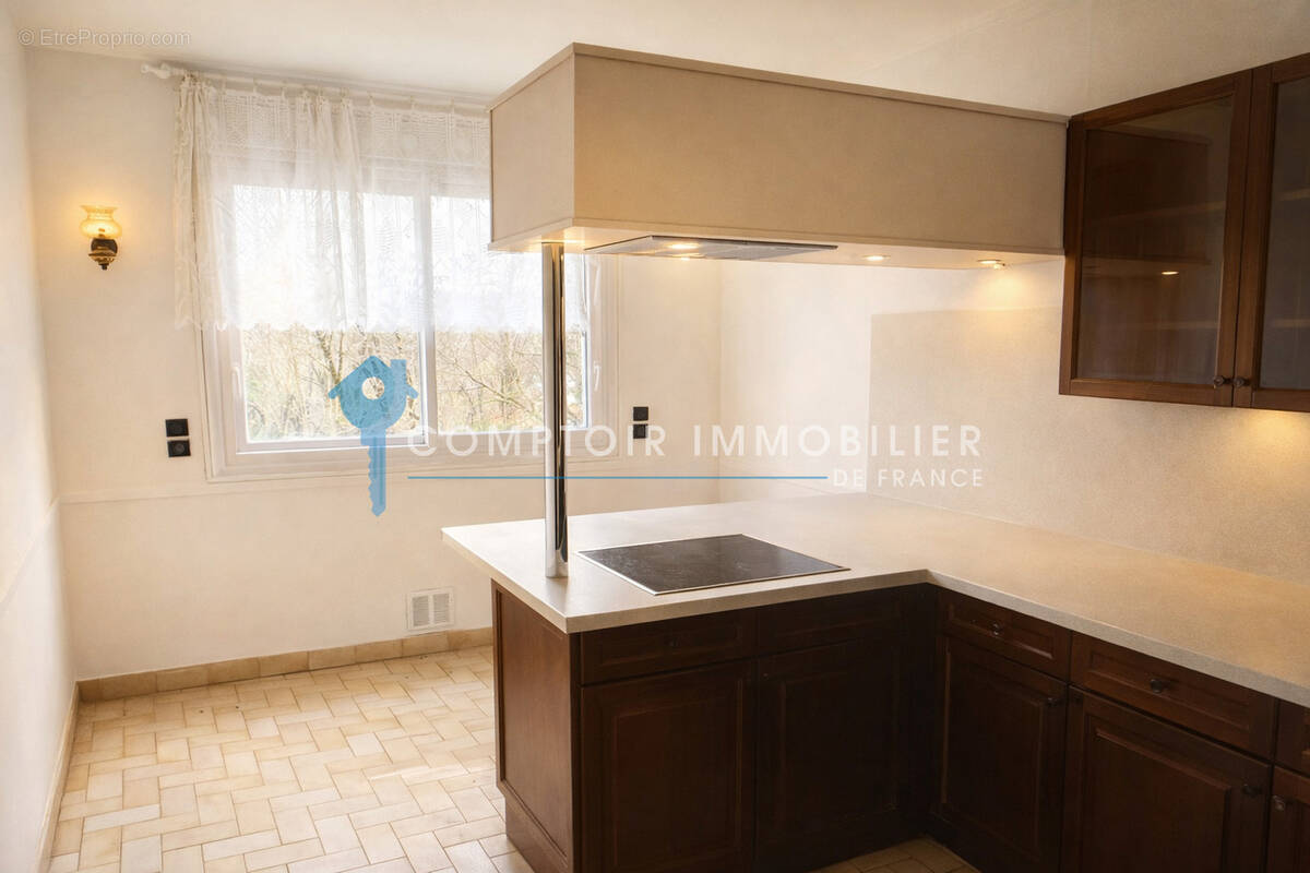 Appartement à SAINTE-FOY-LES-LYON