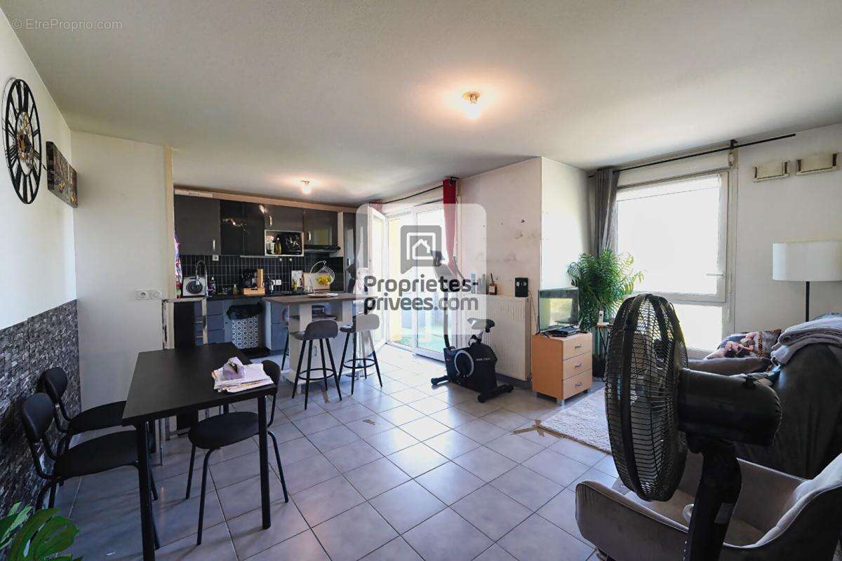 Saint martin d'heres t3 de 62m2 + garage - photo 5