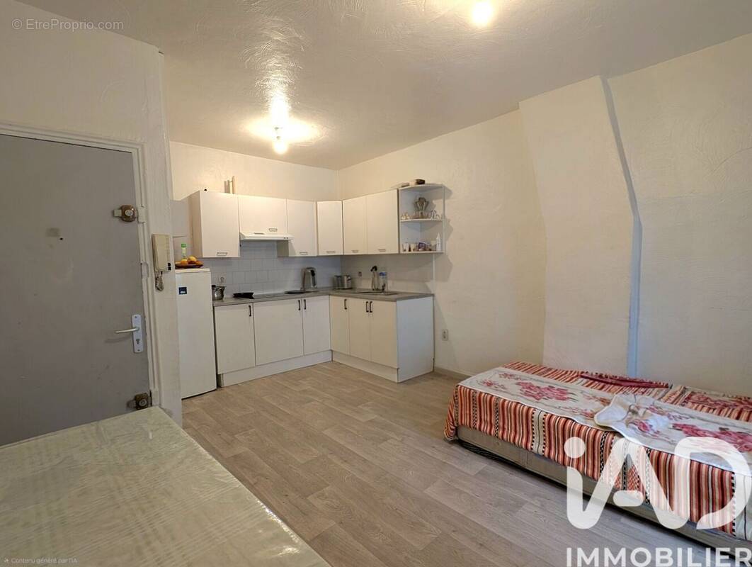 Photo 1 - Appartement à MARSEILLE-4E