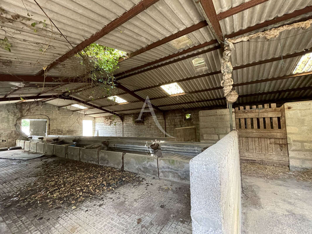 Ancienne Ferme -  Les Magnils-Reigniers - photo 17