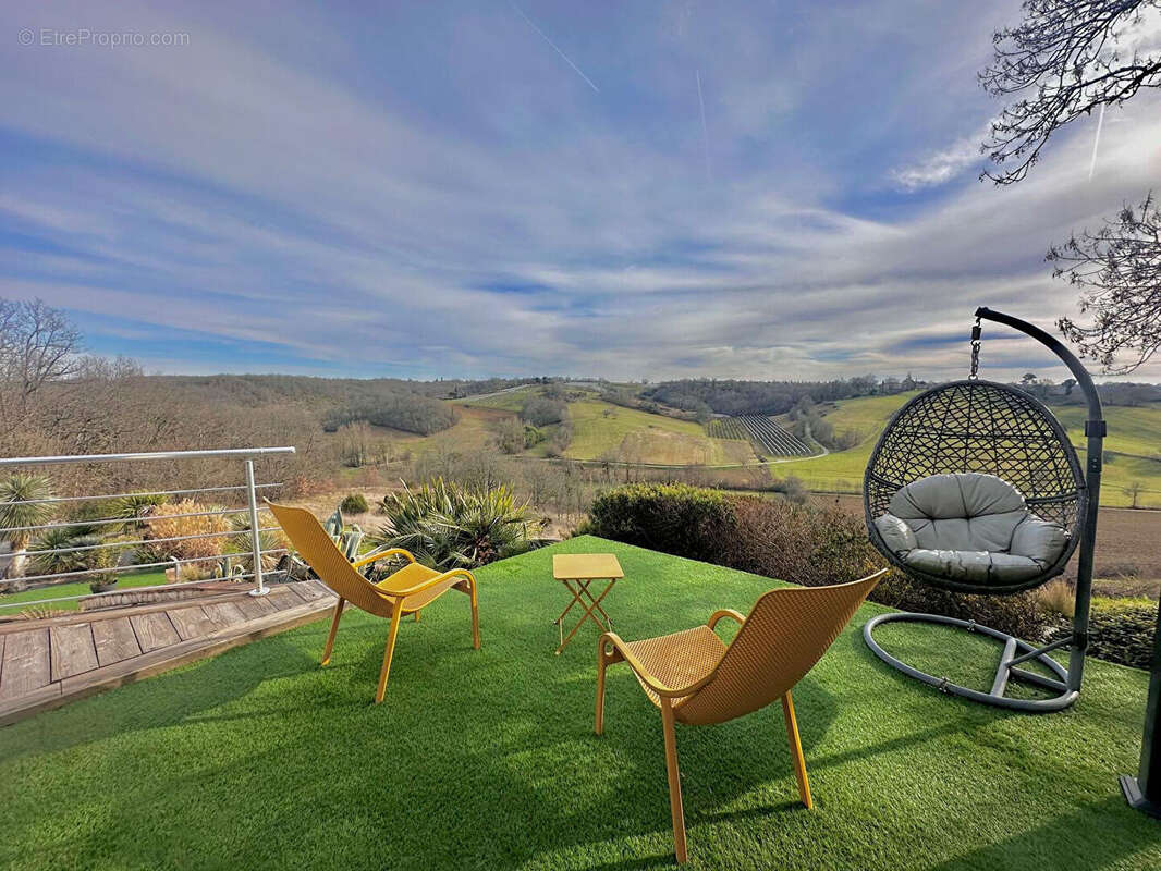 Maison à MONTESQUIEU