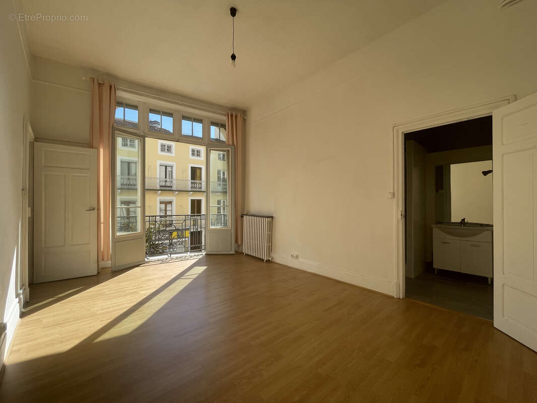 Appartement à VICHY