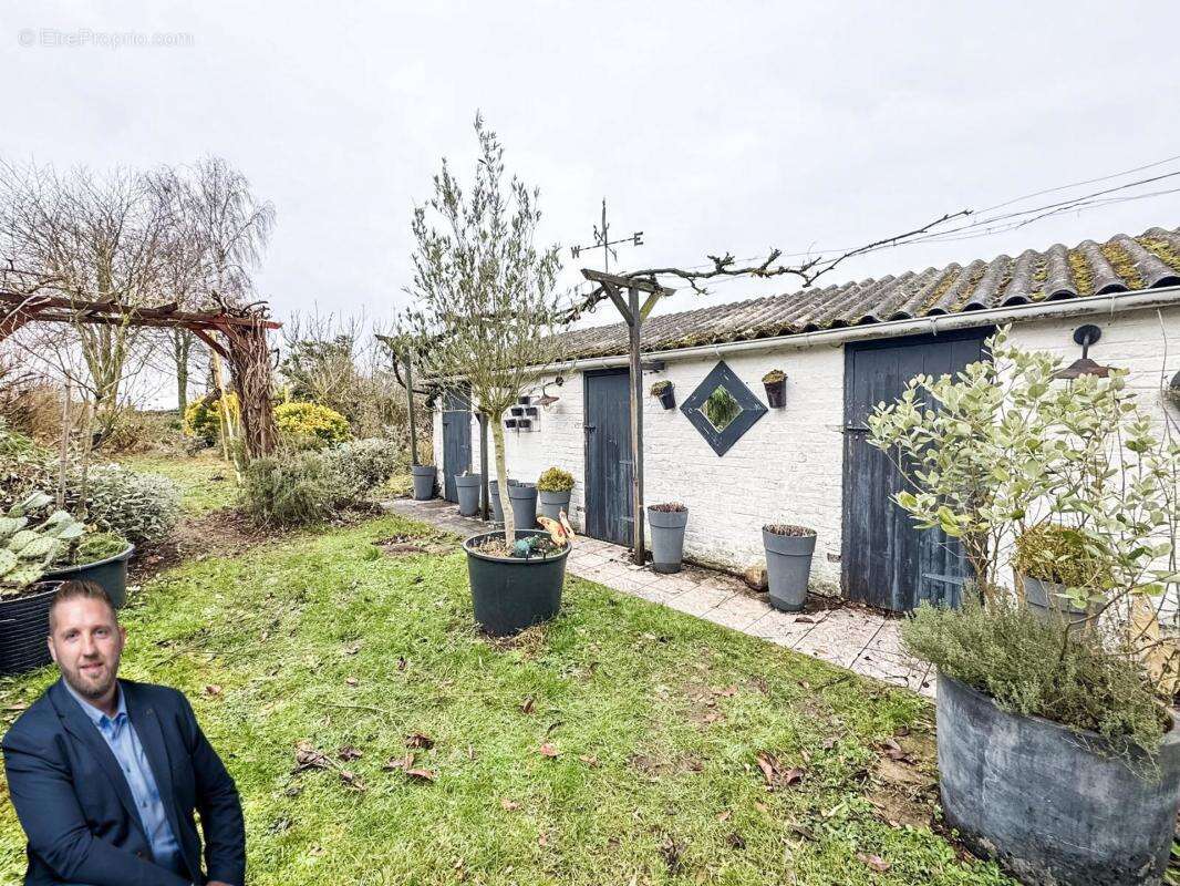 Maison à AVESNES-LES-AUBERT