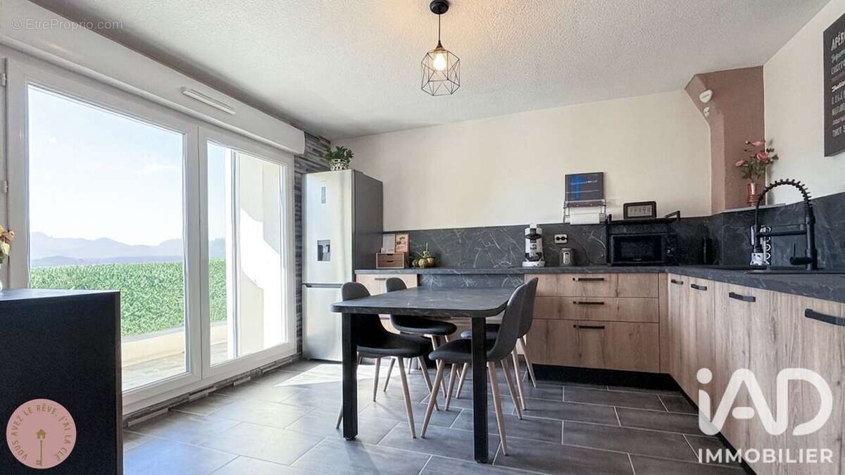 Appartement 57 m² à Thionville  - photo 2