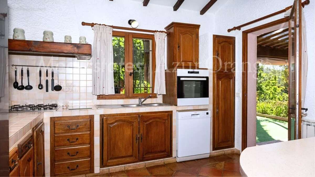Maison tres soignée - centre à pieds - photo 17