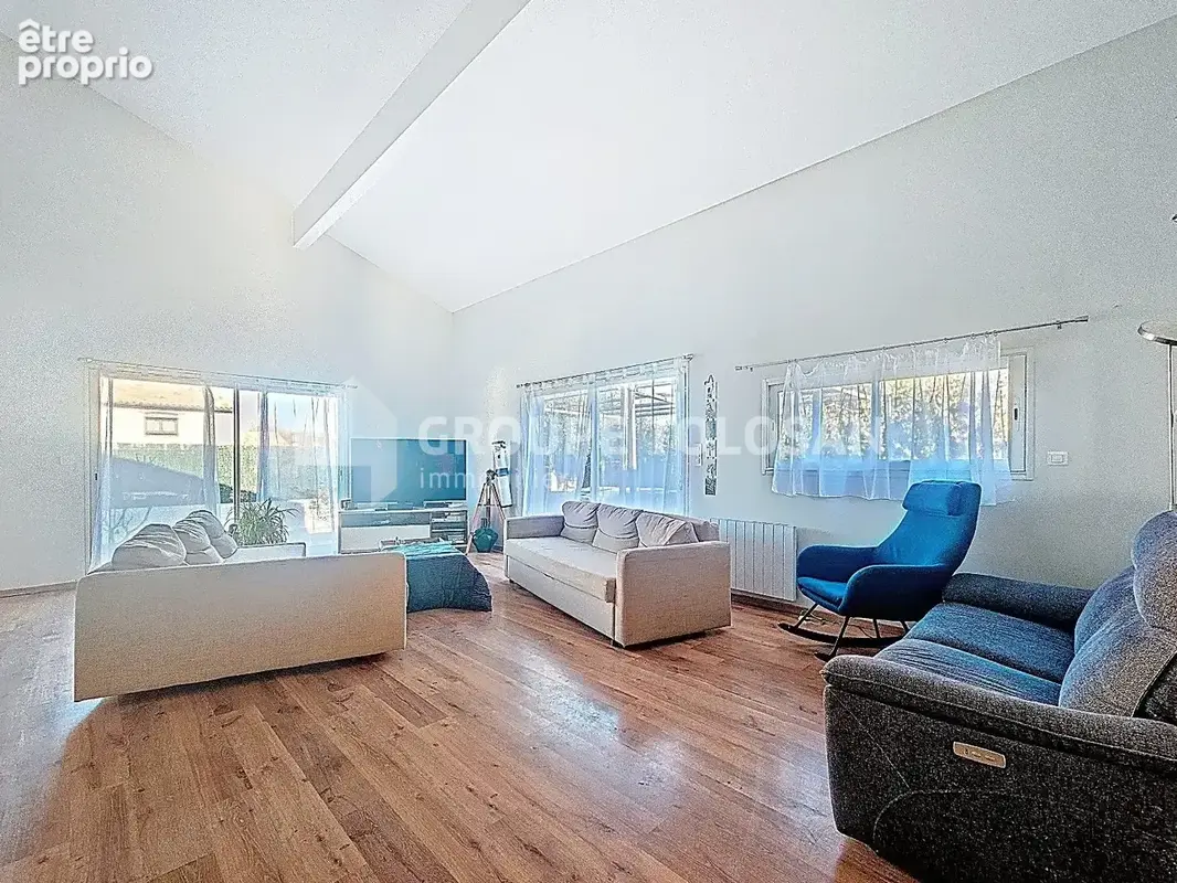 Maison 8 pièces 205 m² à vendre à Montlaur (31450) - photo 3