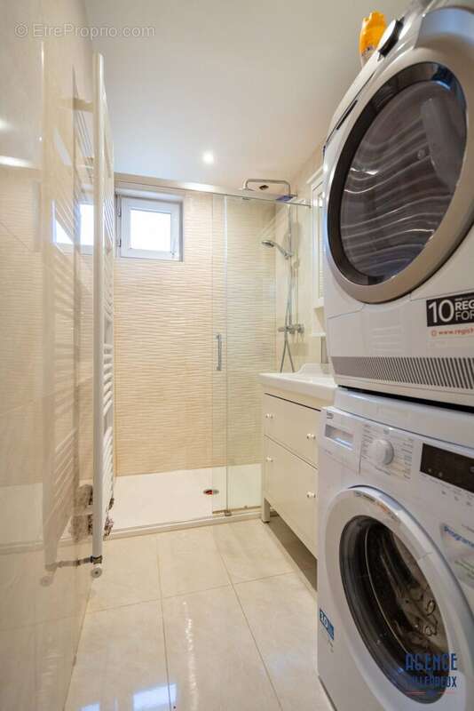 Appartement à LES CLAYES-SOUS-BOIS
