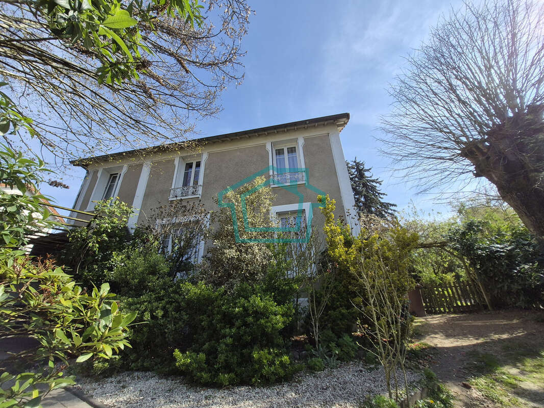 Maison de 135 m2, élevée sur 720 m2 de terrain proche Thoiry - photo 20