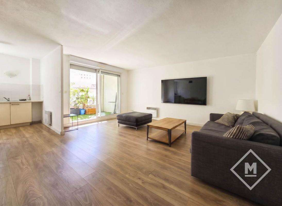 Appartement à MARSEILLE-8E