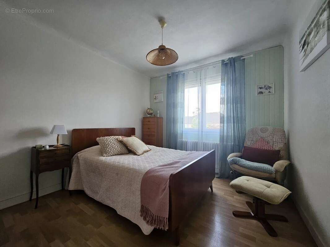 GRAVIGNY - Maison au Calme Proche Commodités et N154 - photo 9
