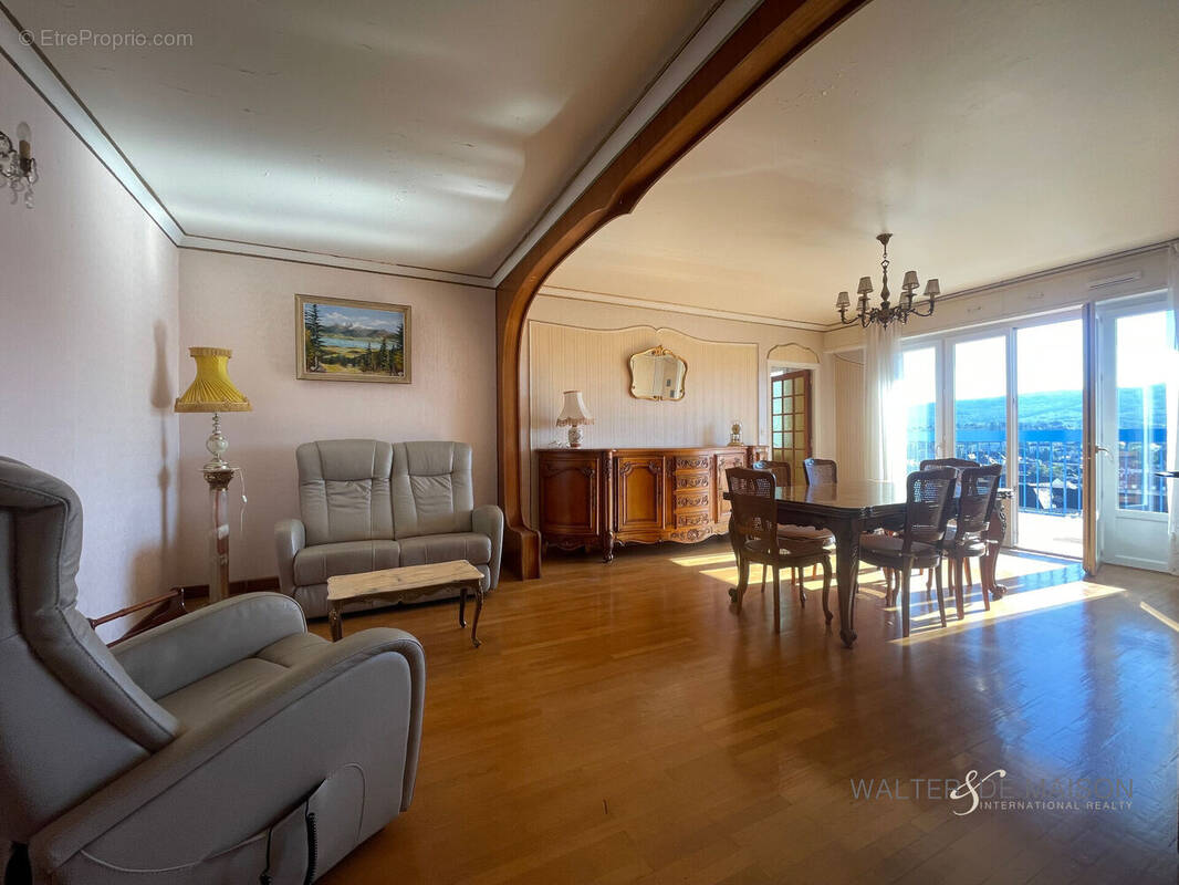 Appartement à LONS-LE-SAUNIER