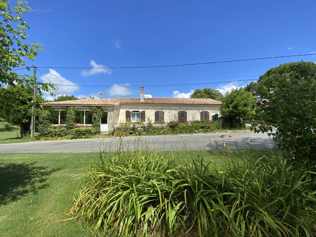 Maison à SAINT-FERME