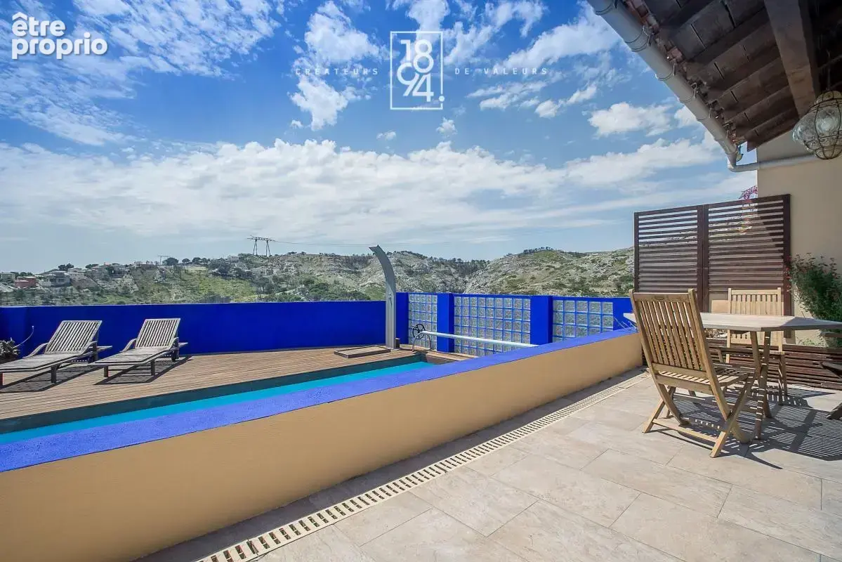 Vue mer – Maison de type 6 de 194 m² sur 1 250 m² de terrain avec piscine, studio indépendant et double garage - photo 27