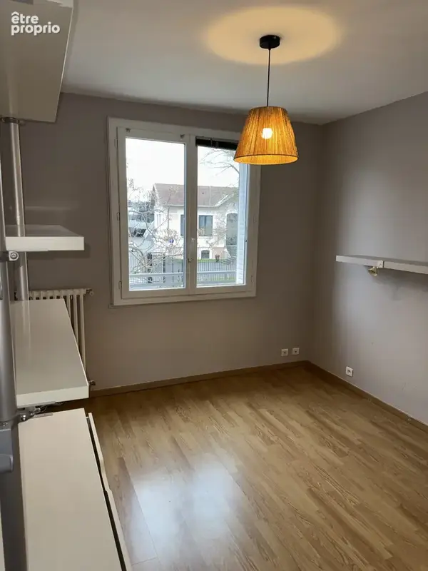 VILLEURBANNE   Quartier Cusset  Appartement T4   70 m2   Calme et Lumineux - photo 5
