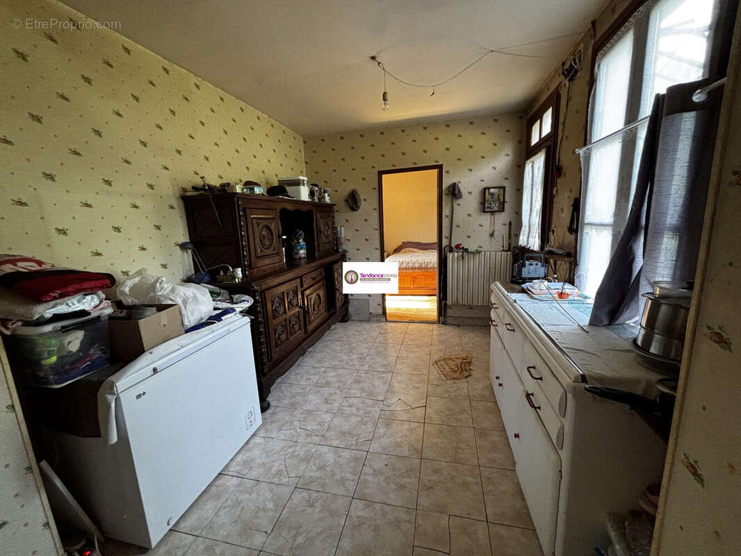 Maison à SAINTE-GAUBURGE-SAINTE-COLOMBE