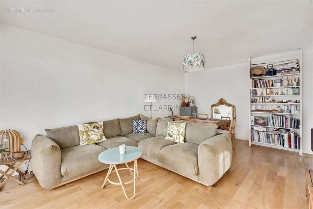 Appartement à PARIS-19E