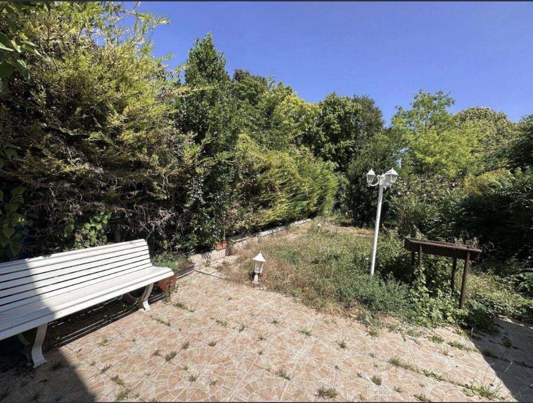 Maison à VILLETANEUSE