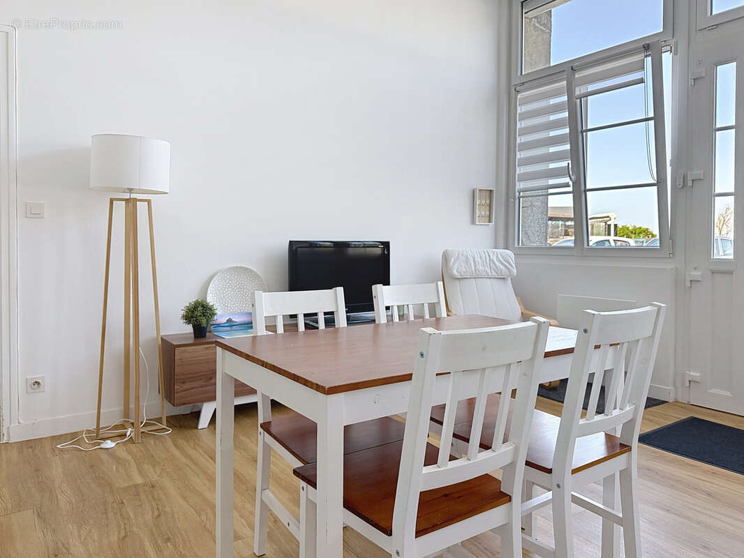 Appartement à CAROLLES