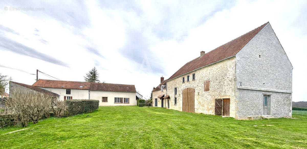 Maison à LA CHARITE-SUR-LOIRE