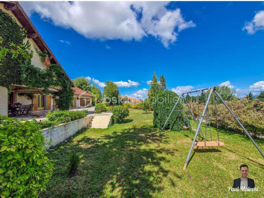 Maison à LA TOUR-DU-PIN