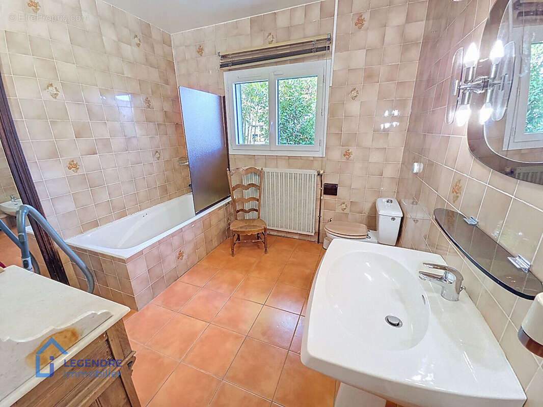 Maison à LA FRETTE-SUR-SEINE