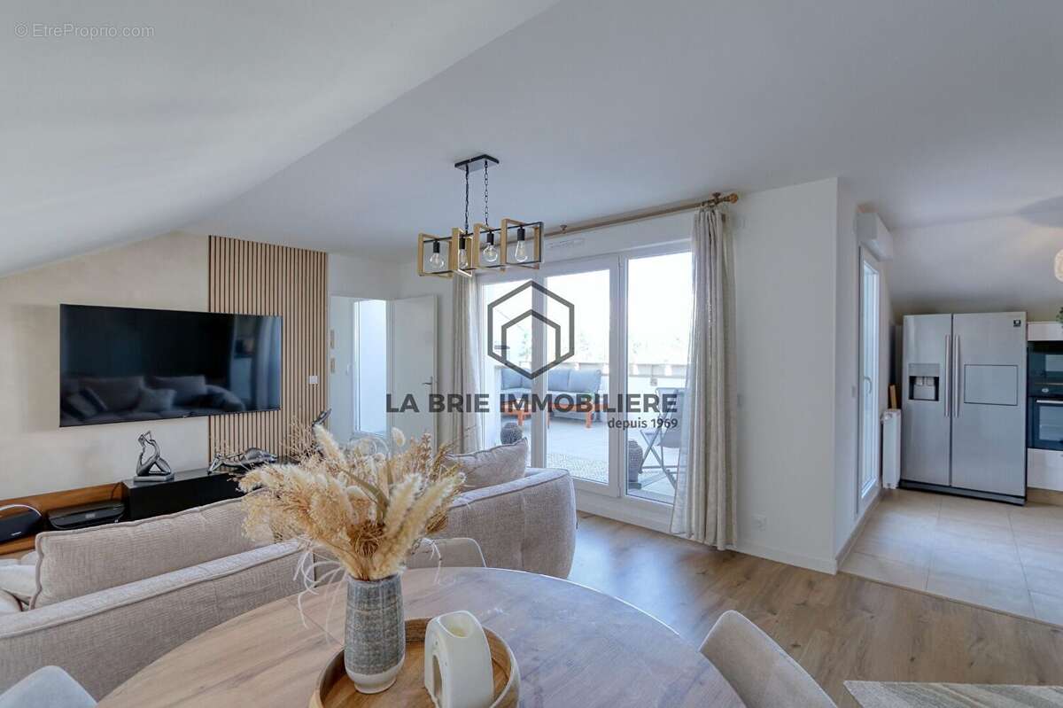 Appartement 83 m² à Brie-Comte-Robert  - photo 4