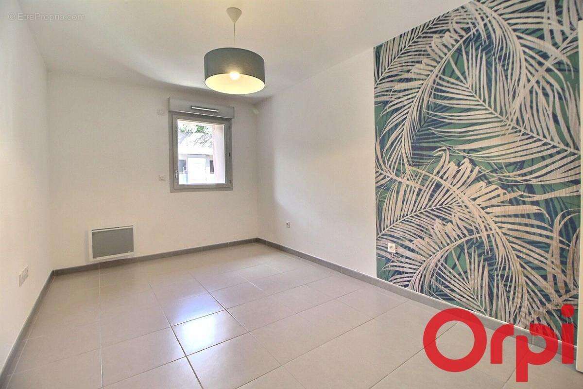 Appartement à MARSEILLE-2E