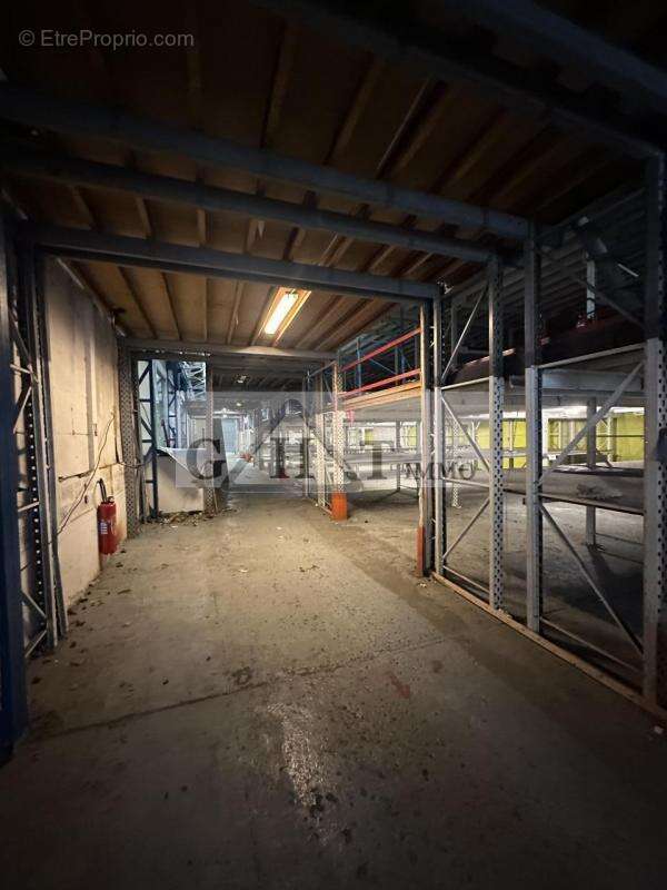 Commerce à ROMAINVILLE