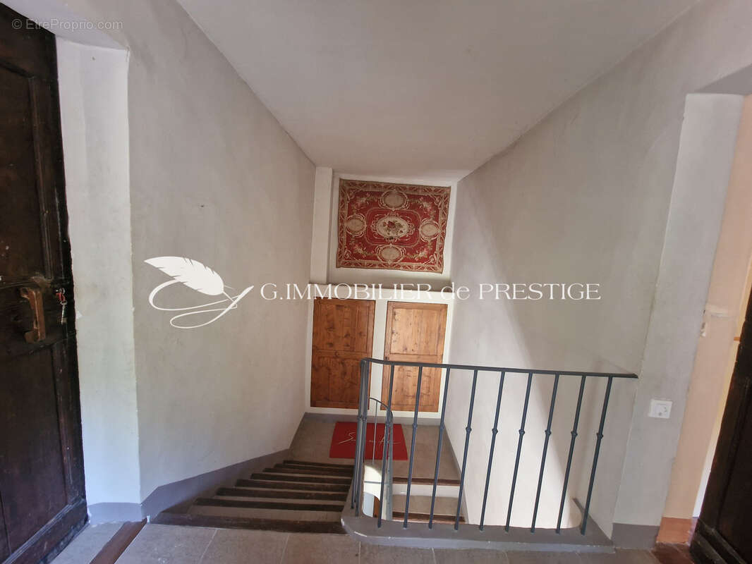 Appartement à OPPEDE