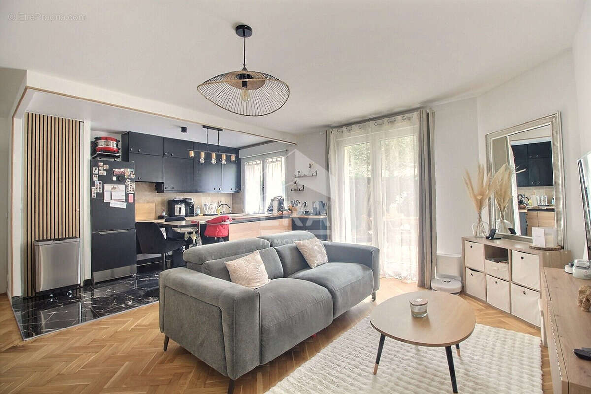 Appartement à LE PLESSIS-ROBINSON