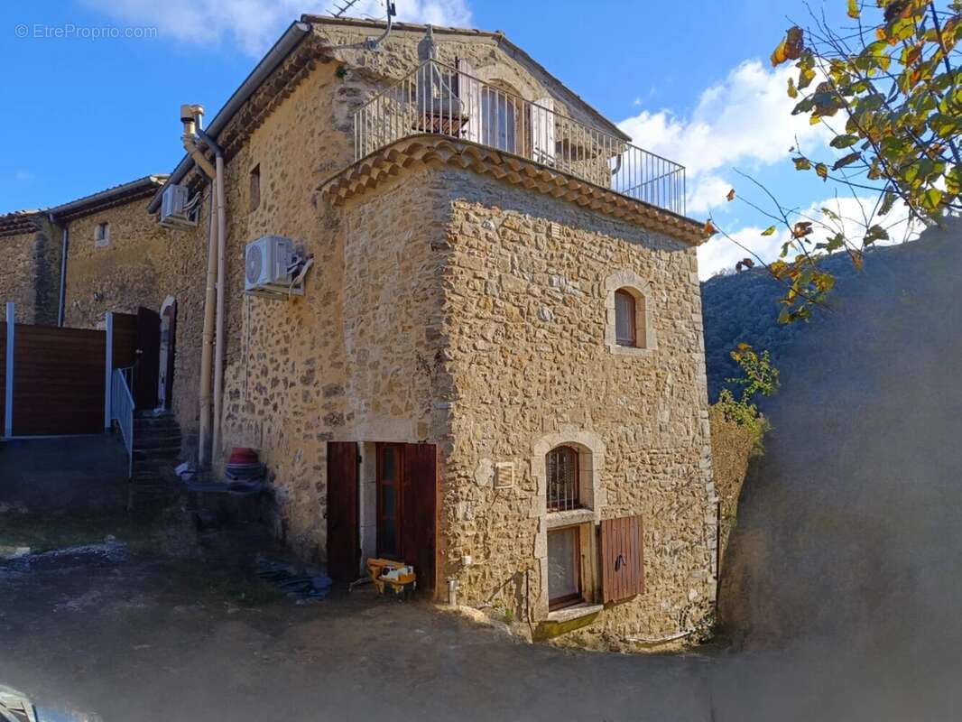 Appartement à VIVIERS