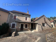 Maison à CHARBONNAT