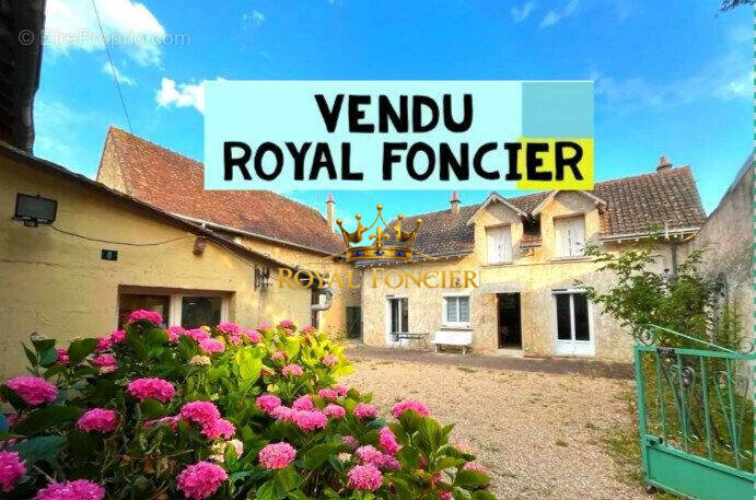 Maison à BARROU