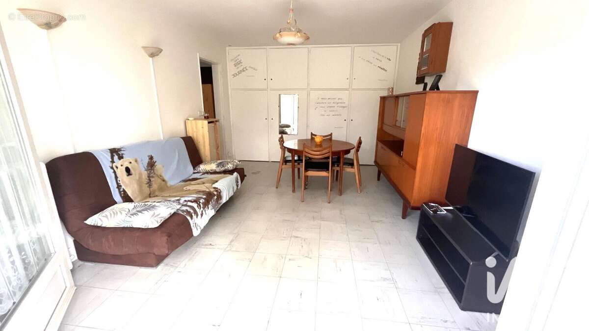 Photo 2 - Appartement à VILLENEUVE-LE-ROI