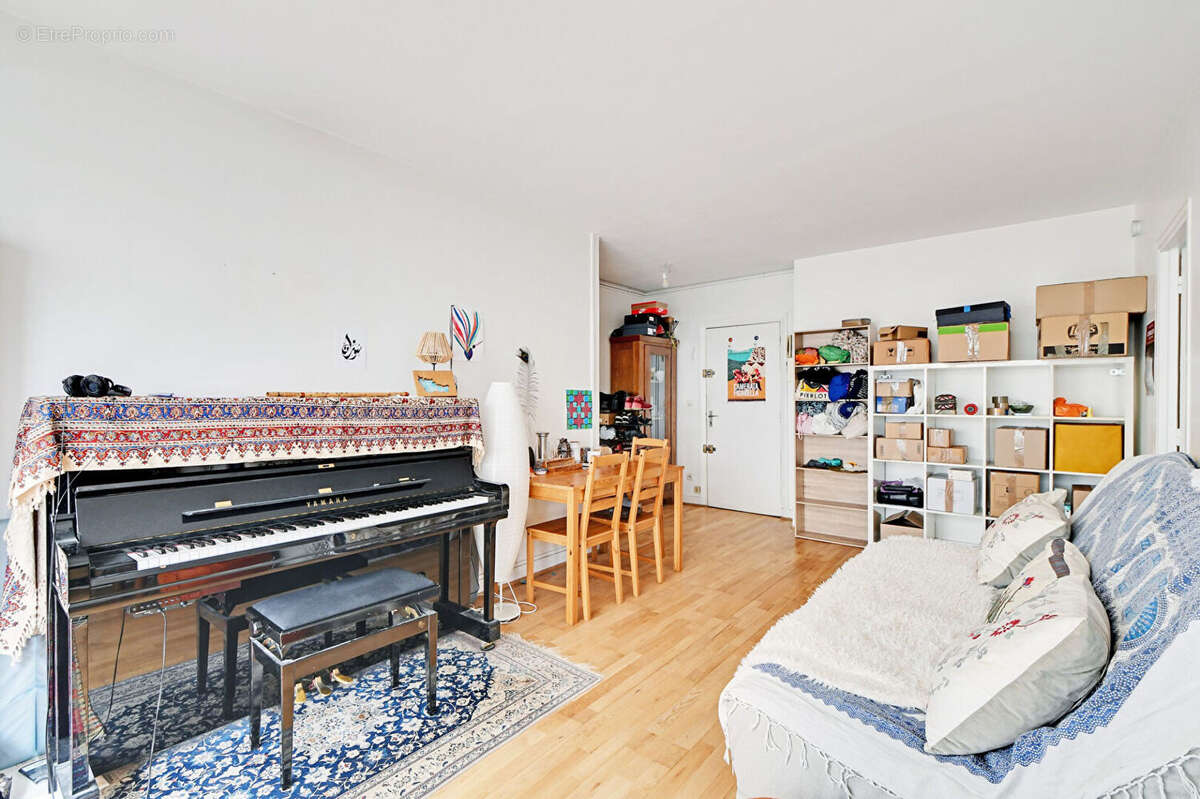 Appartement à PARIS-19E