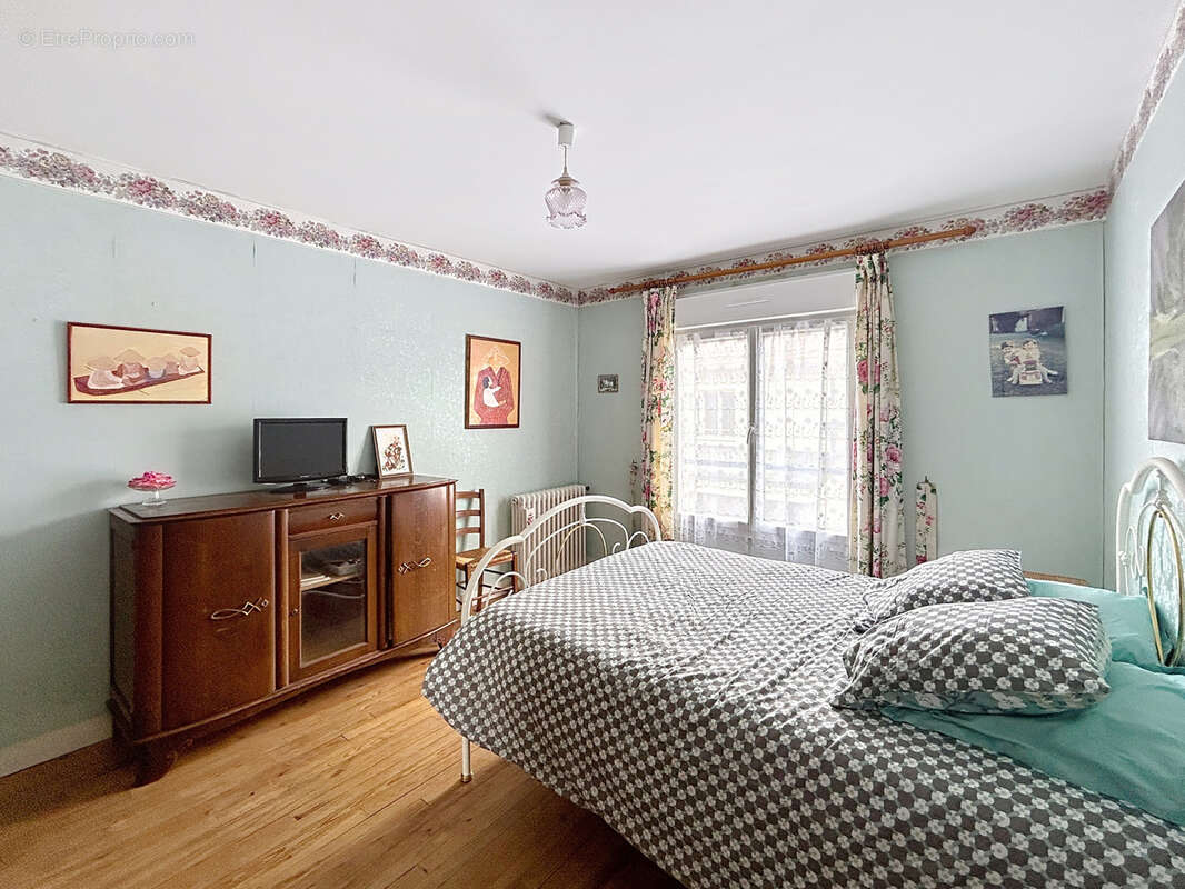 Maison à GRANDCAMP-MAISY