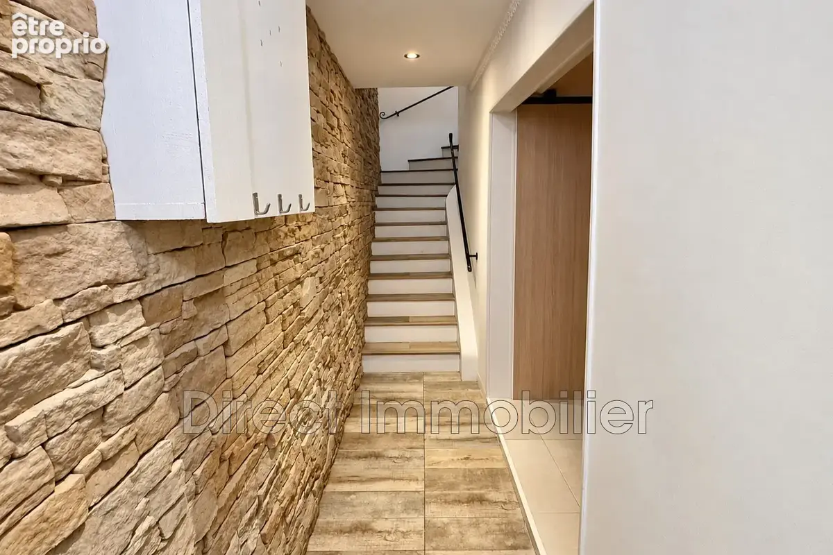 Maison 7 pièces 79 m² à vendre à Vallauris (06220) - photo 2