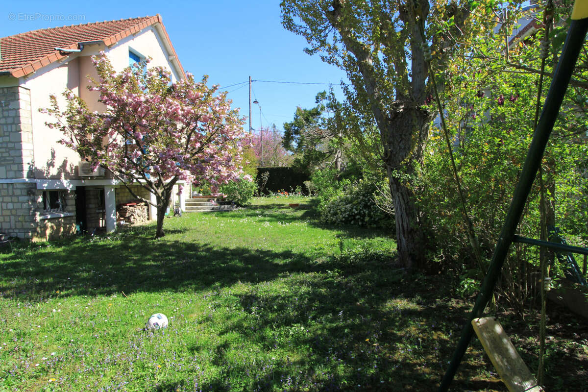 Maison à RUEIL-MALMAISON