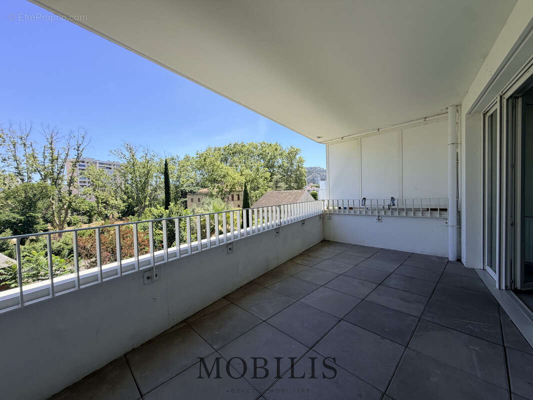 Appartement à MARSEILLE-8E