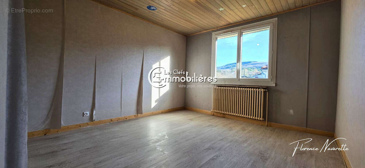 Maison à CHAMPAGNAT